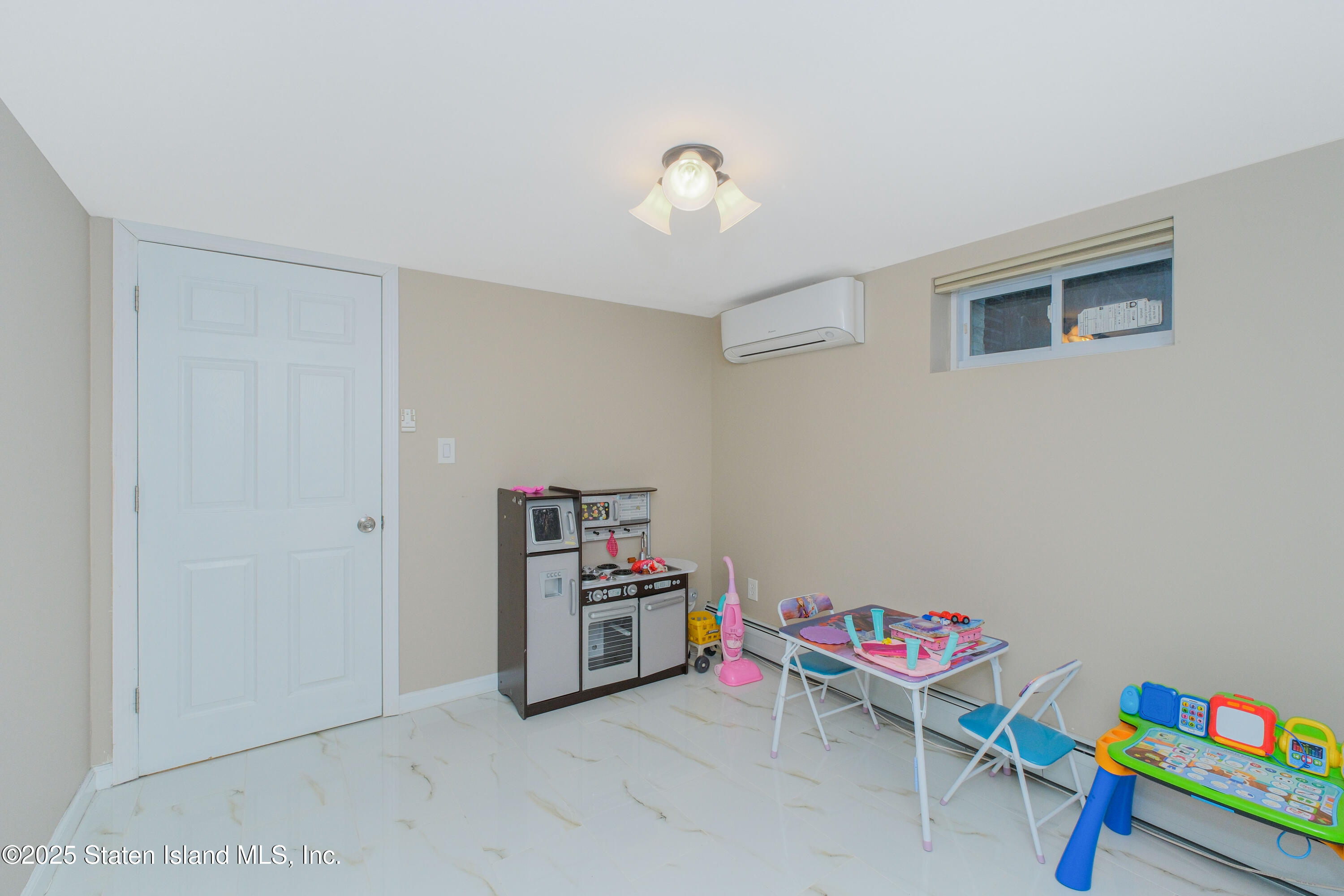 181 Collfield Avenue, Staten Island, New York image 36