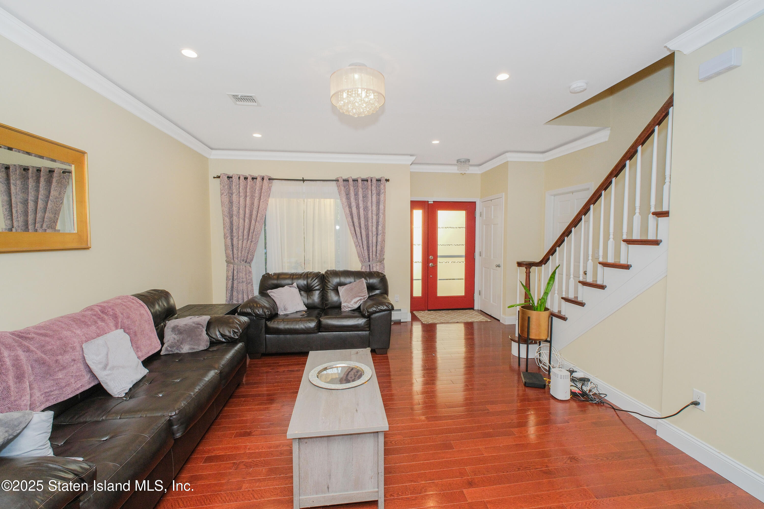 181 Collfield Avenue, Staten Island, New York image 7