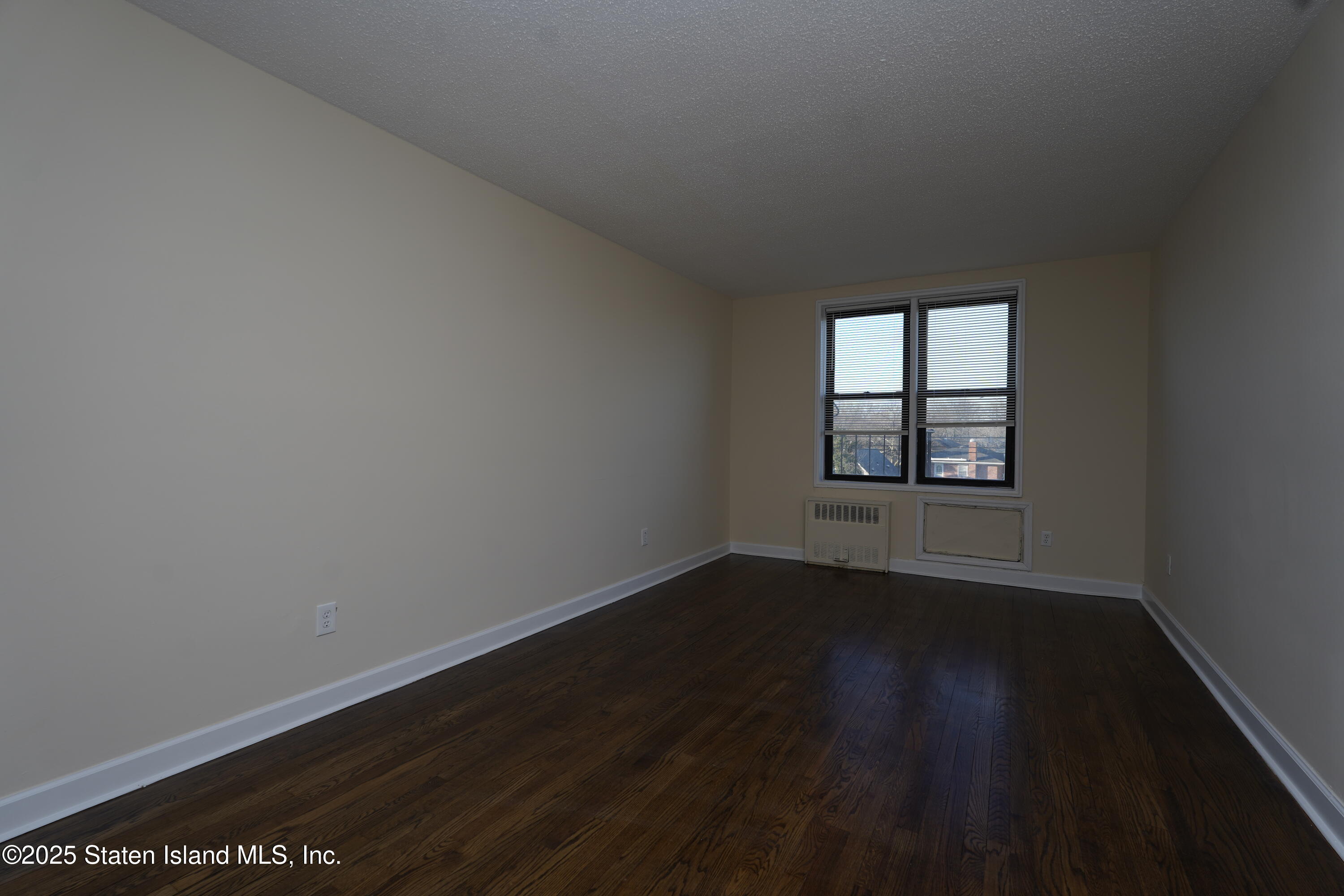 145 Lincoln Avenue #4 E, Staten Island, New York image 2