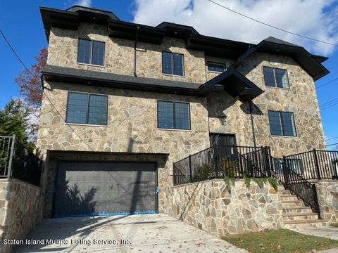 Photo of 23 St Stephens Place, Staten Island, NY 10306 (MLS # 1165638)