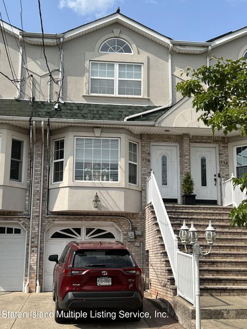 Photo of 136 Churchill Avenue, Staten Island, NY 10309 (MLS # 1162526)