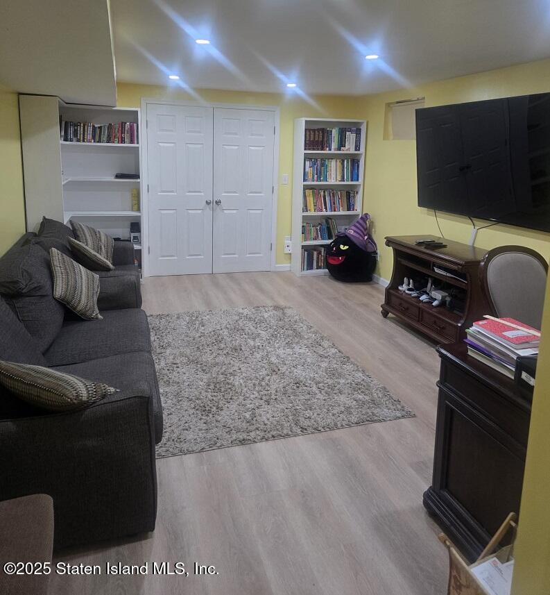 180 Travis Avenue, Staten Island, New York image 38
