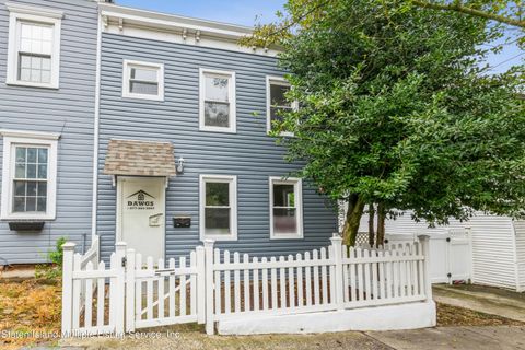 Photo of 23 Targee Street, Staten Island, NY 10304 (MLS # 1157132)