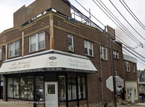 Photo of 420 Manor Road Rd, Staten Island, NY 10314 (MLS # 1165898)