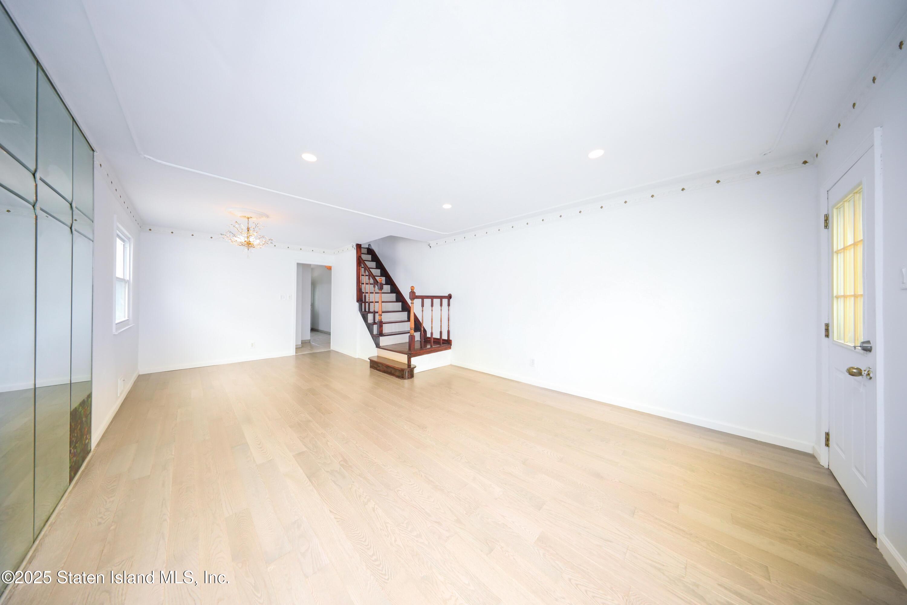 278 Cortelyou Avenue, Staten Island, New York image 4