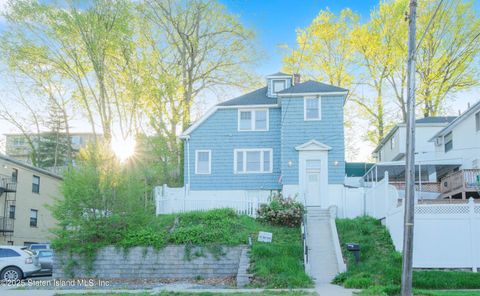 Photo of 2341 Richmond Road, Staten Island, NY 10306 (MLS # 2502357)