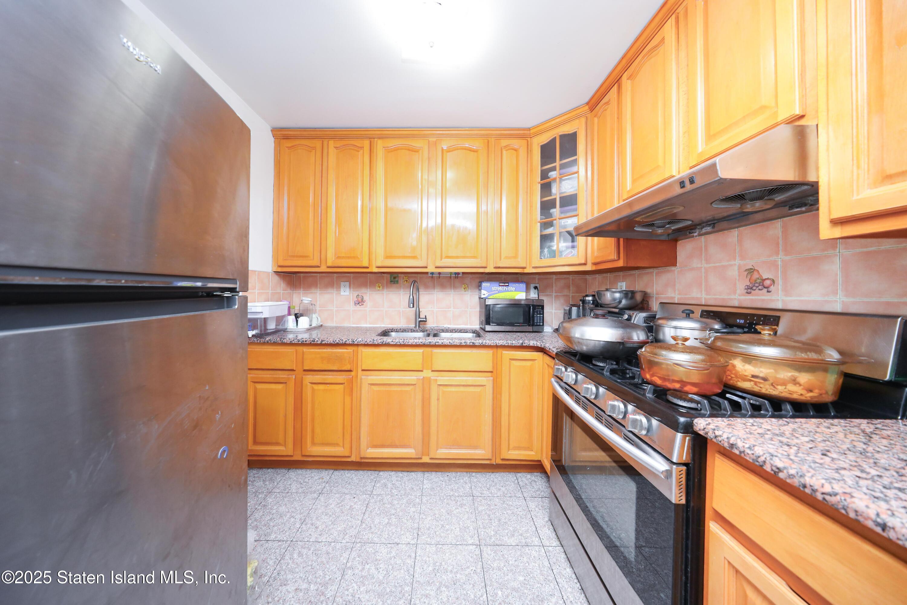 235 Ave Z #5, Brooklyn, New York image 8