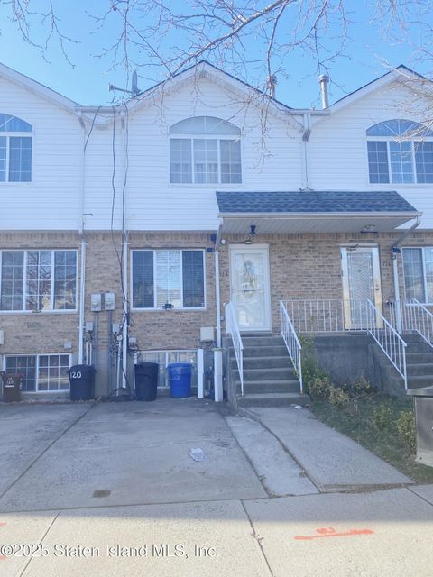 Photo of 118 Radford Street, Staten Island, NY 10314 (MLS # 2501447)