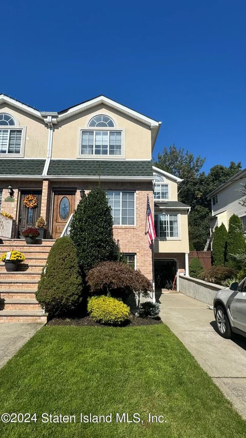 Photo of 75 Pheasant Lane, Staten Island, NY 10308 (MLS # 2405638)