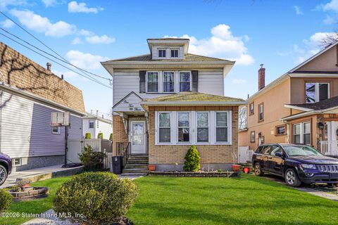 Photo of 123 Prescott Avenue, Staten Island, NY 10306 (MLS # 2601231)