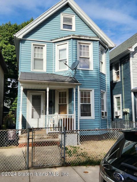 Photo of 156 John Street, Staten Island, NY 10302 (MLS # 2405552)