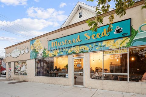 Photo of 570 Forest Avenue, Staten Island, NY 10310 (MLS # 2402086)