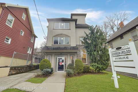 Photo of 1086 Forest Avenue, Staten Island, NY 10310 (MLS # 2400607)