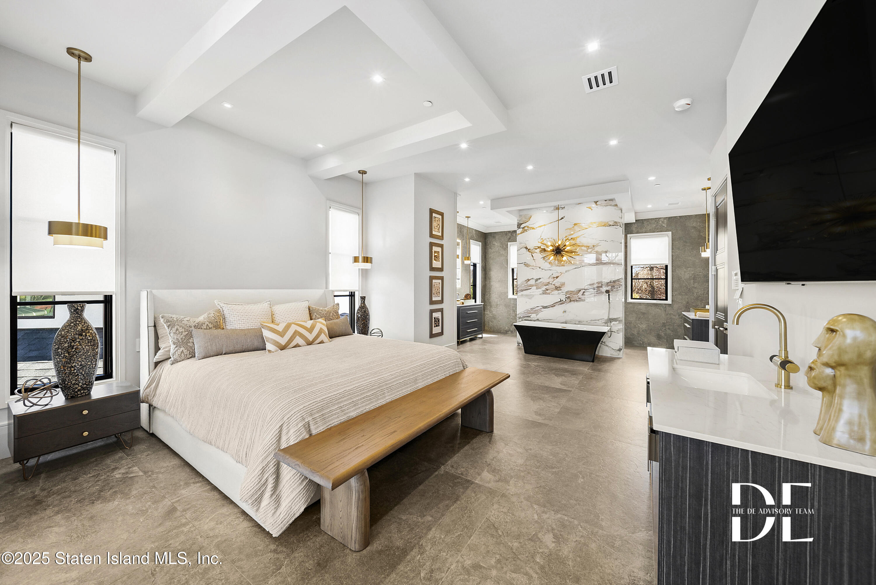 52 Nicolosi Loop, Staten Island, New York image 11