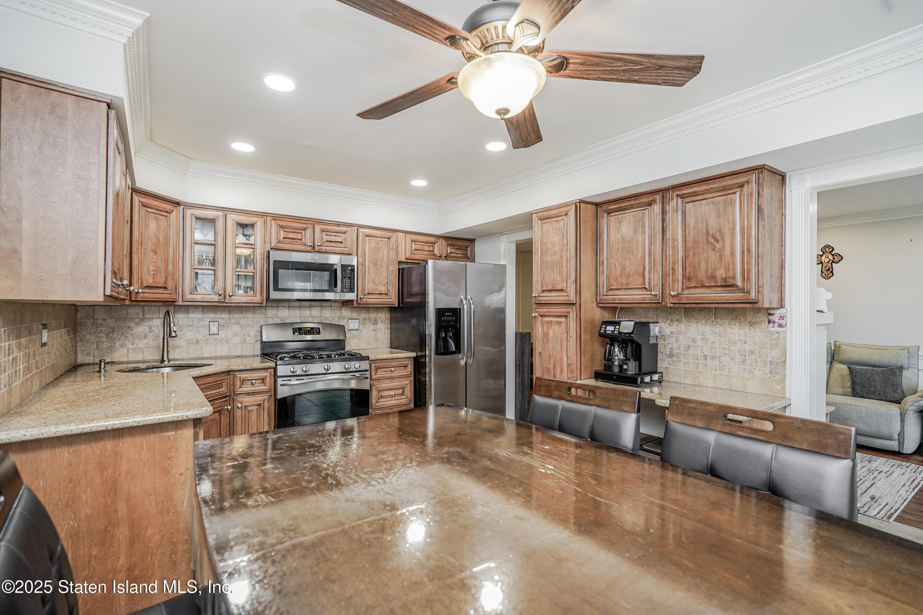 1021 Rockland Avenue, Staten Island, New York image 14