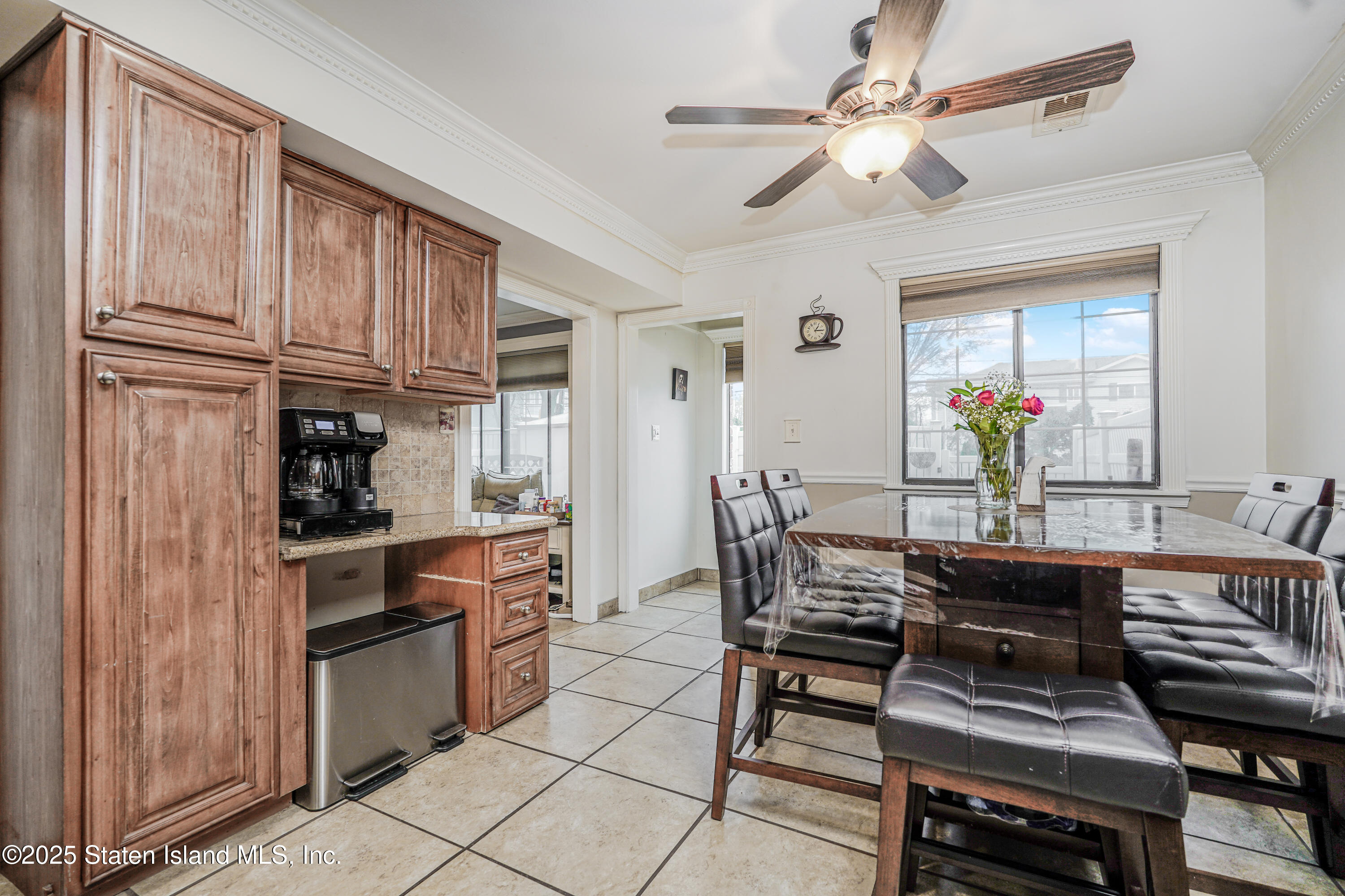 1021 Rockland Avenue, Staten Island, New York image 13