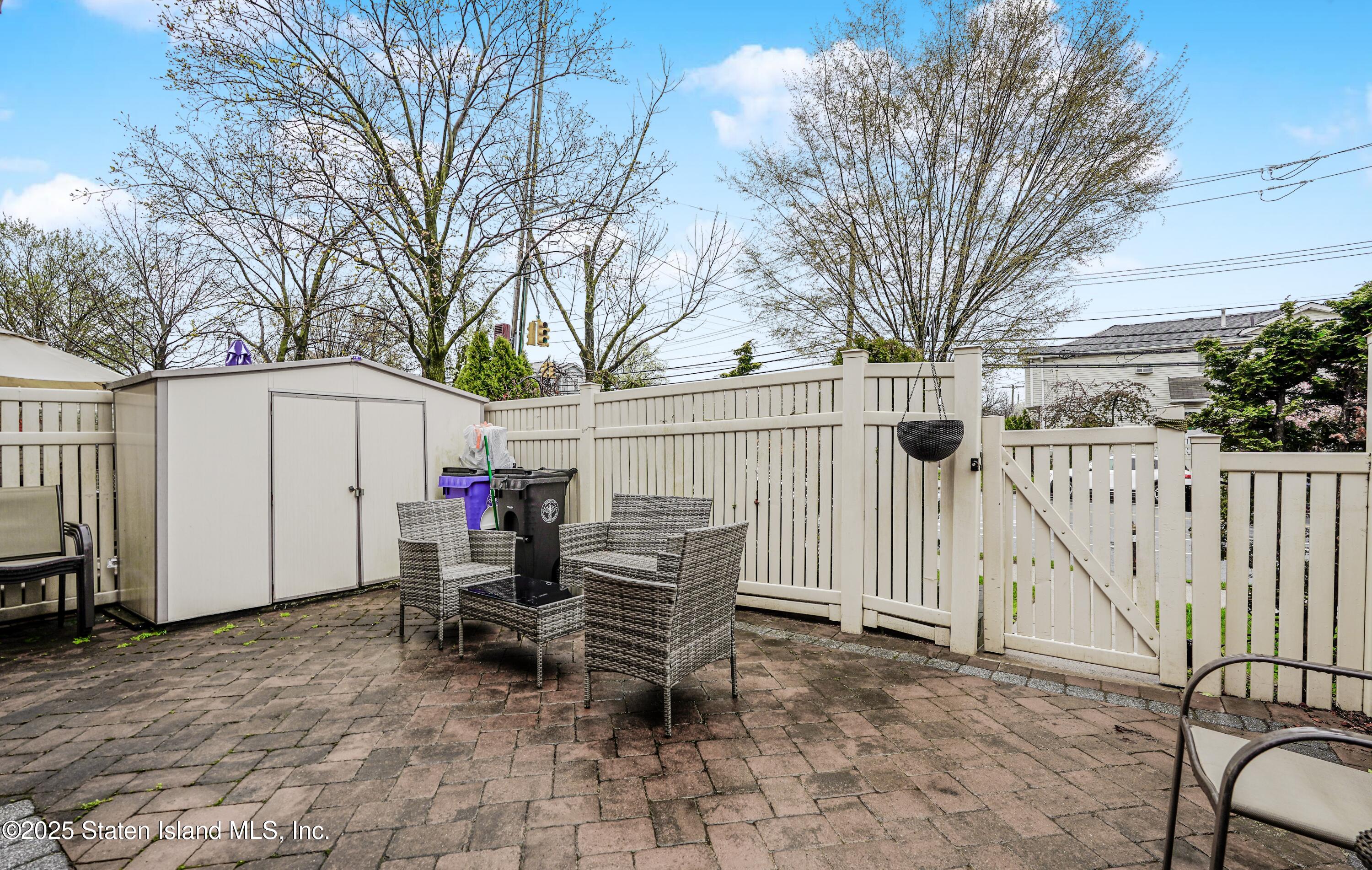 1021 Rockland Avenue, Staten Island, New York image 4