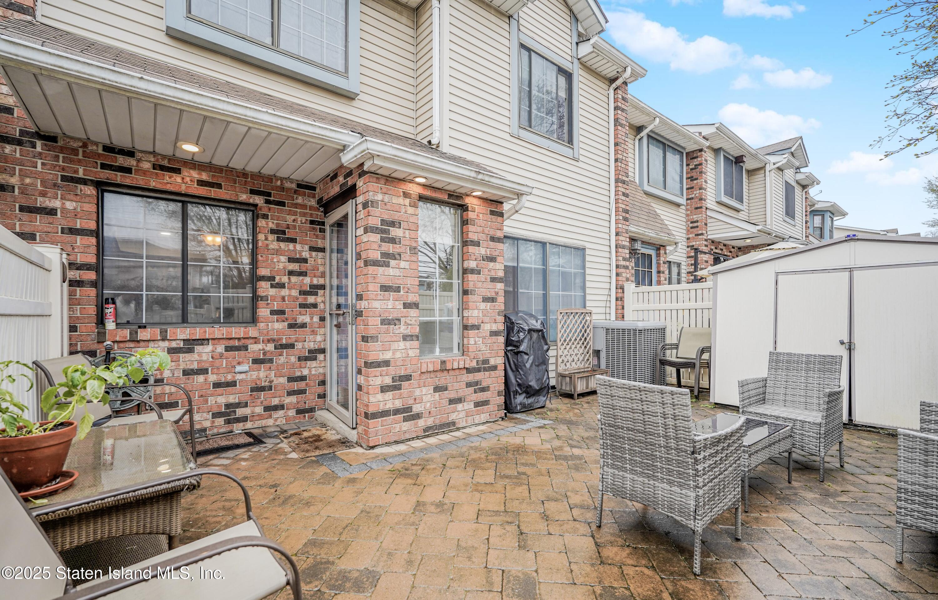 1021 Rockland Avenue, Staten Island, New York image 3