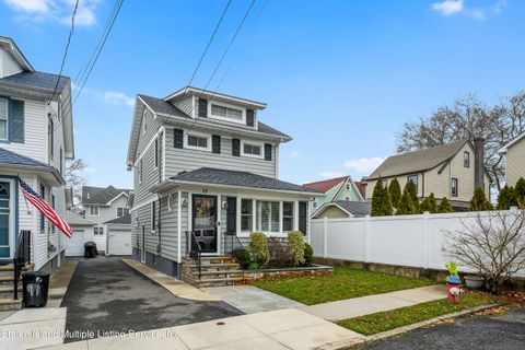Photo of 23 Jones Place, Staten Island, NY 10310 (MLS # 2401231)