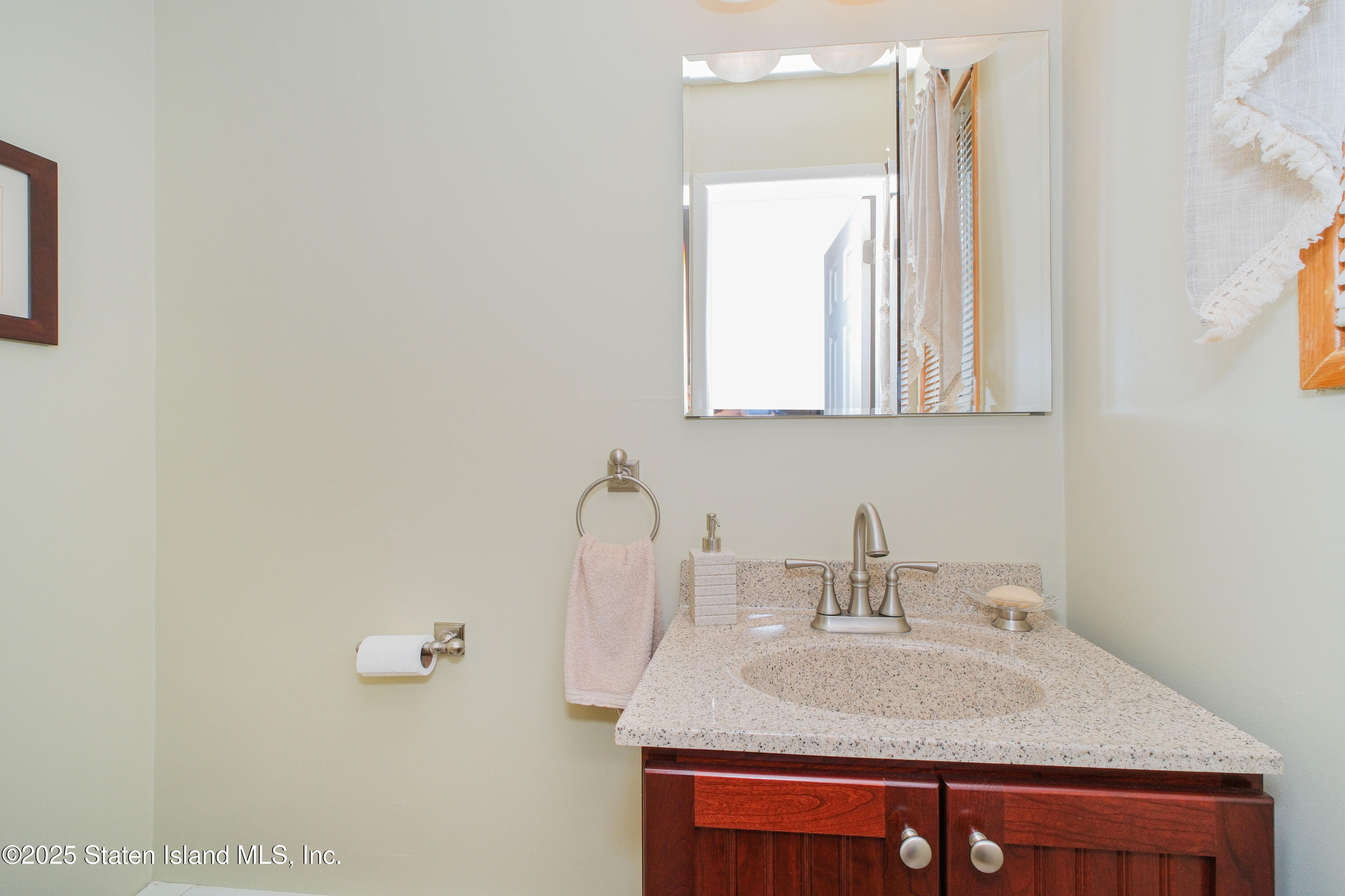 63 Dorval Avenue, Staten Island, New York image 42