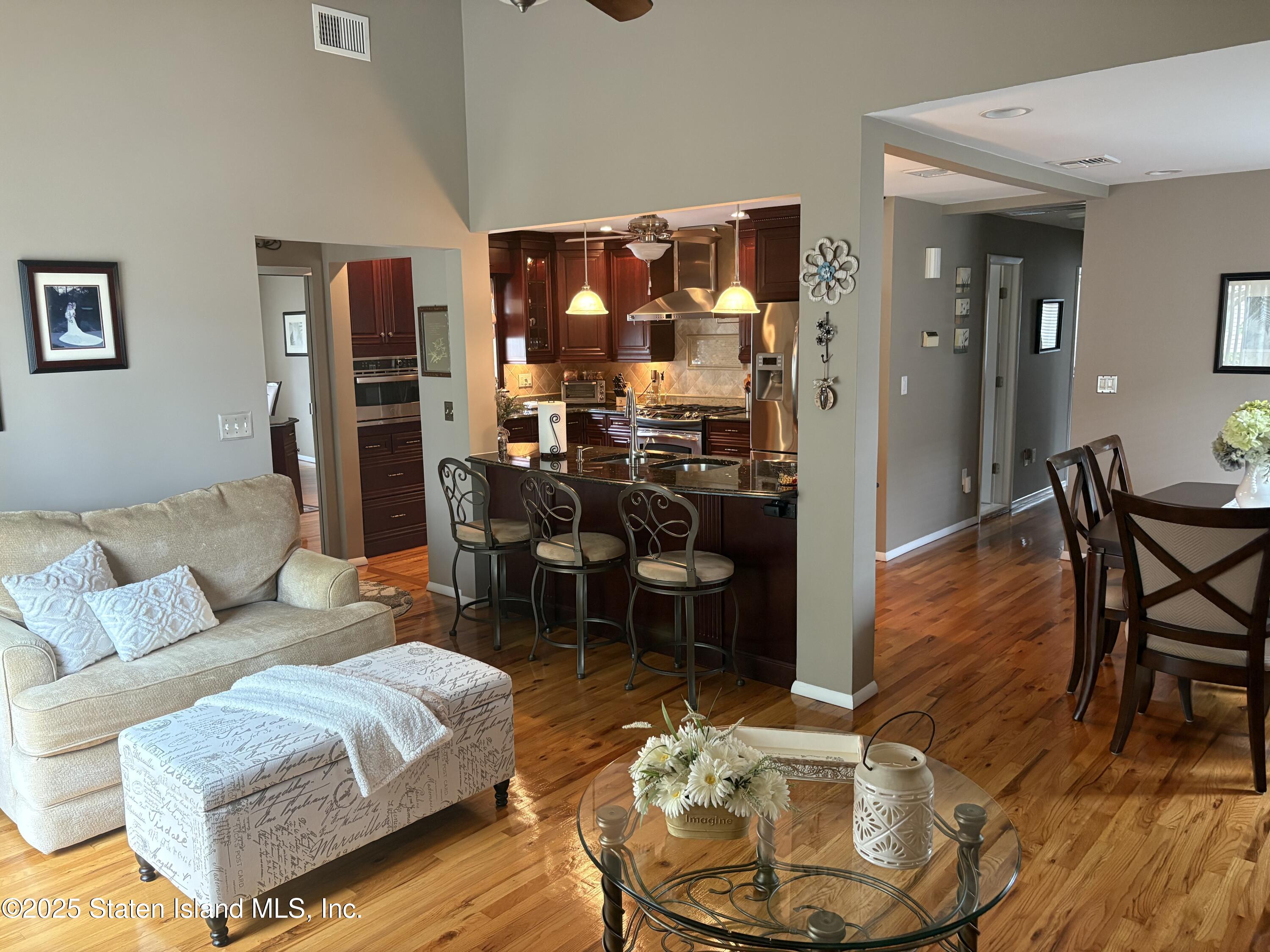 63 Dorval Avenue, Staten Island, New York image 10