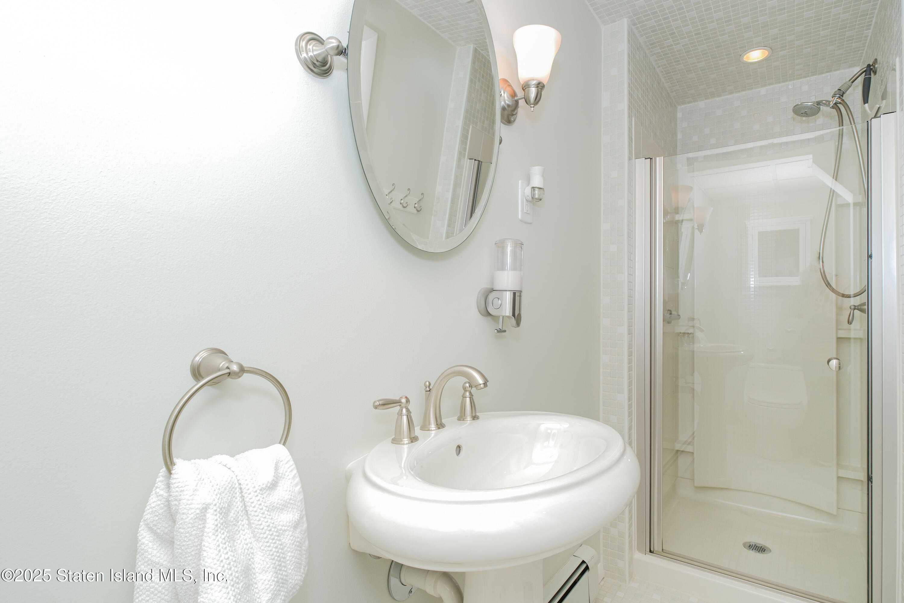 63 Dorval Avenue, Staten Island, New York image 37