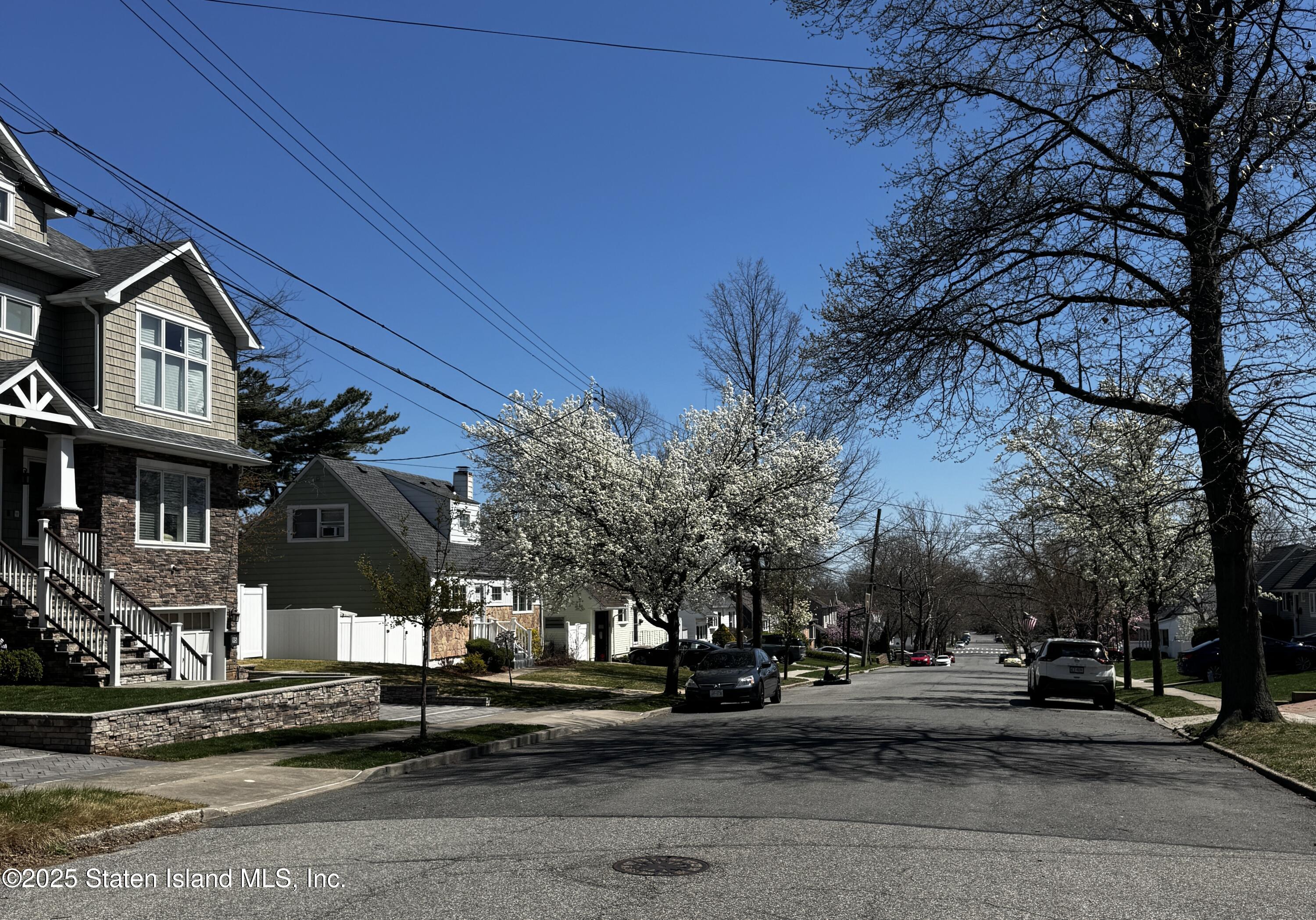 102 Hales Avenue, Staten Island, New York image 23