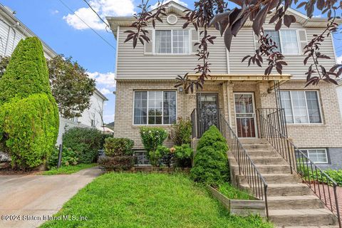Photo of 277 Osgood Avenue, Staten Island, NY 10304 (MLS # 2405150)
