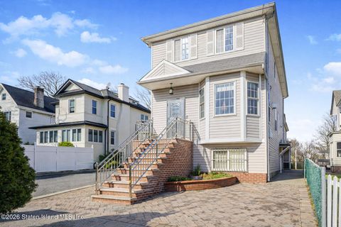 Photo of 64 Van Name Avenue, Staten Island, NY 10303 (MLS # 2601544)