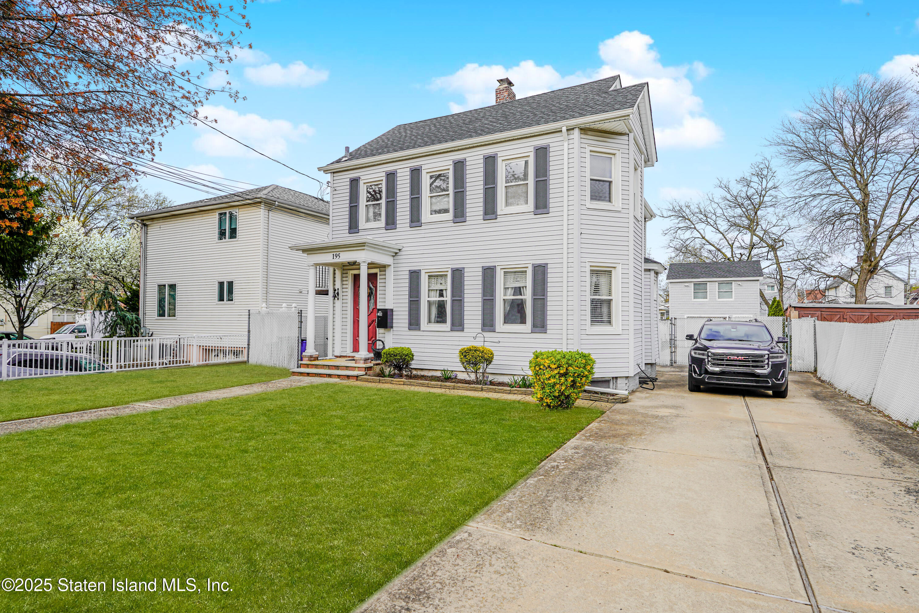 195 Yetman Avenue, Staten Island, New York image 3