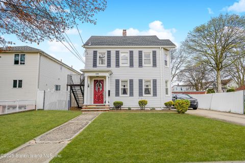 Photo of 195 Yetman Avenue, Staten Island, NY 10307 (MLS # 2502401)