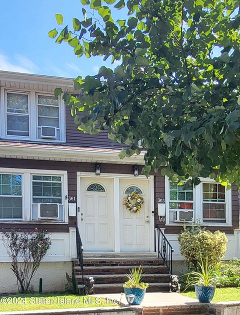Photo of 361363 Cheves Avenue, Staten Island, NY 10314 (MLS # 2405358)
