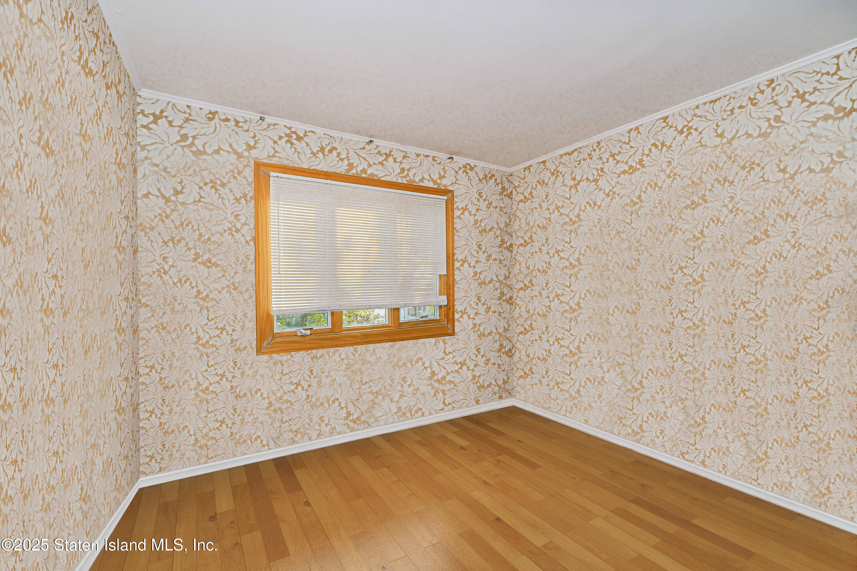 197 Bay Terrace, Staten Island, New York image 9
