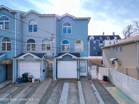 Photo of 20 St. Johns Avenue, Staten Island, NY 10305 (MLS # 2500787)