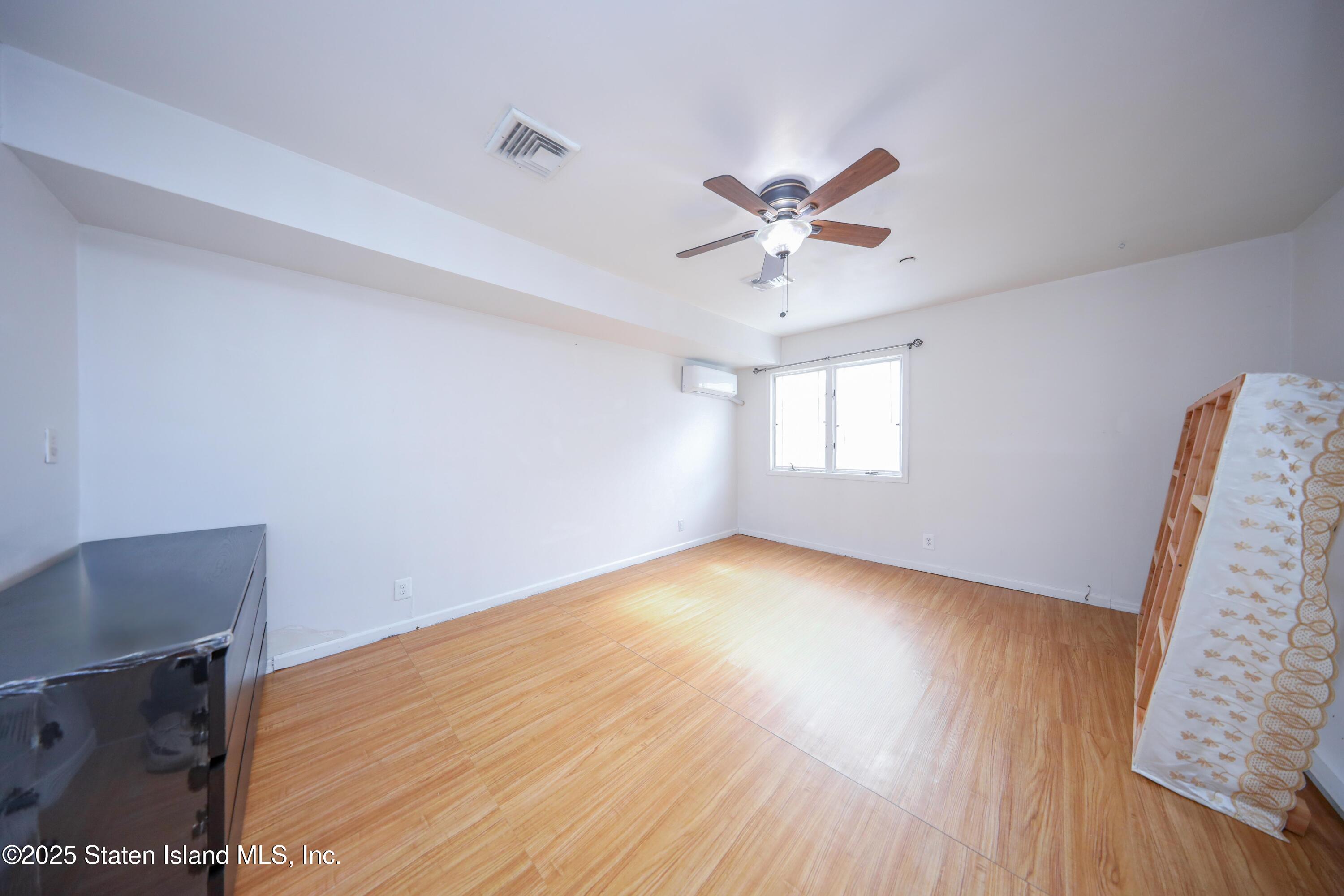 20 St. Johns Avenue, Staten Island, New Mexico image 11