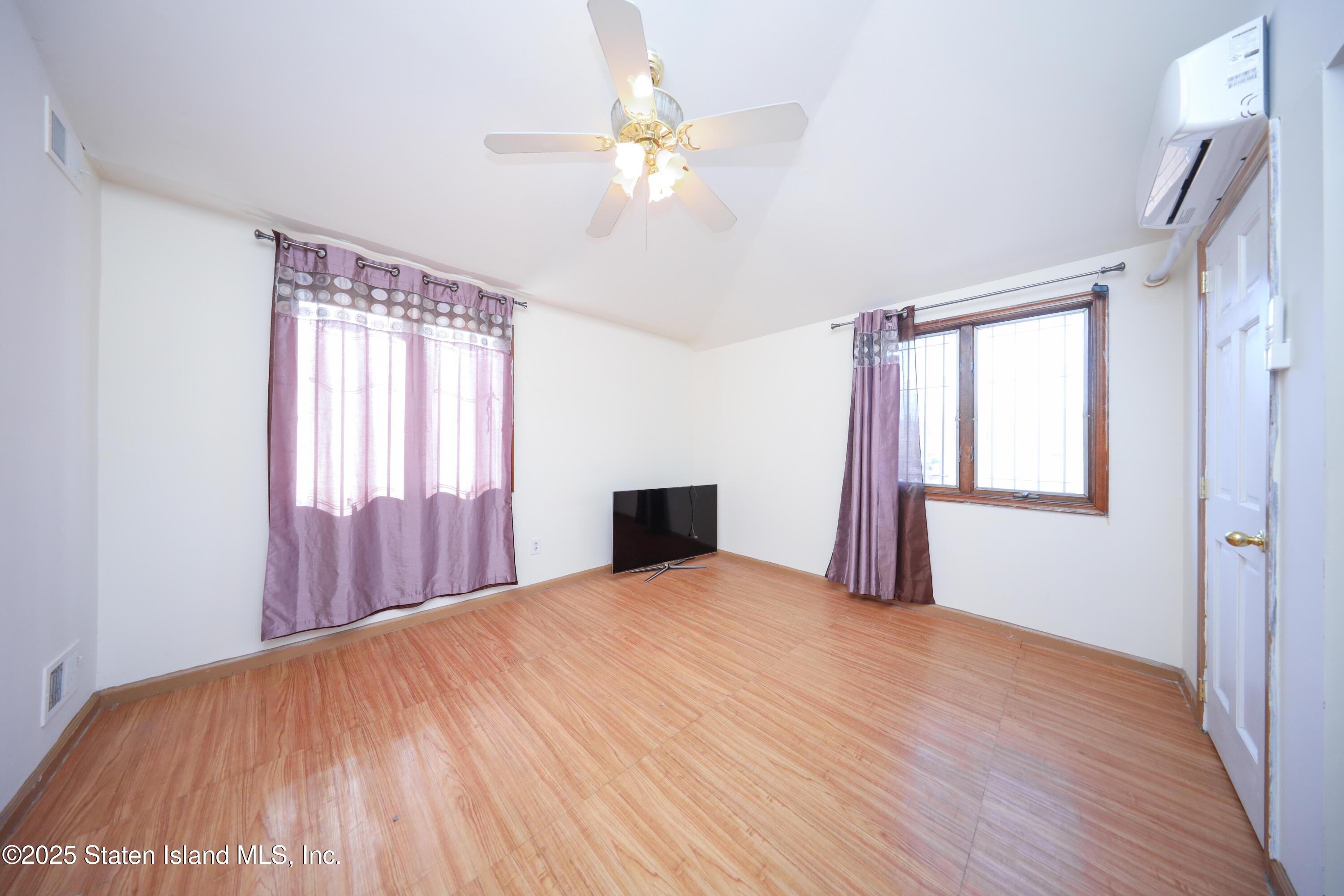 20 St. Johns Avenue, Staten Island, New Mexico image 19