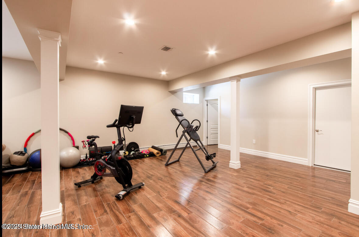 434 Darlington Avenue, Staten Island, New York image 33