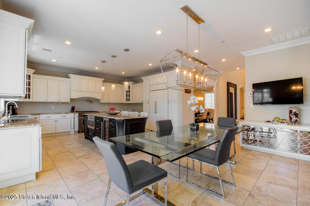 434 Darlington Avenue, Staten Island, New York image 6