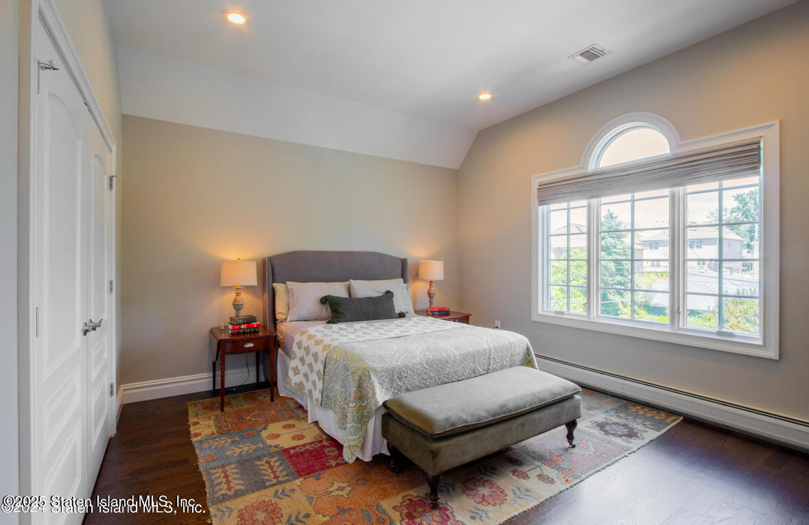 434 Darlington Avenue, Staten Island, New York image 24
