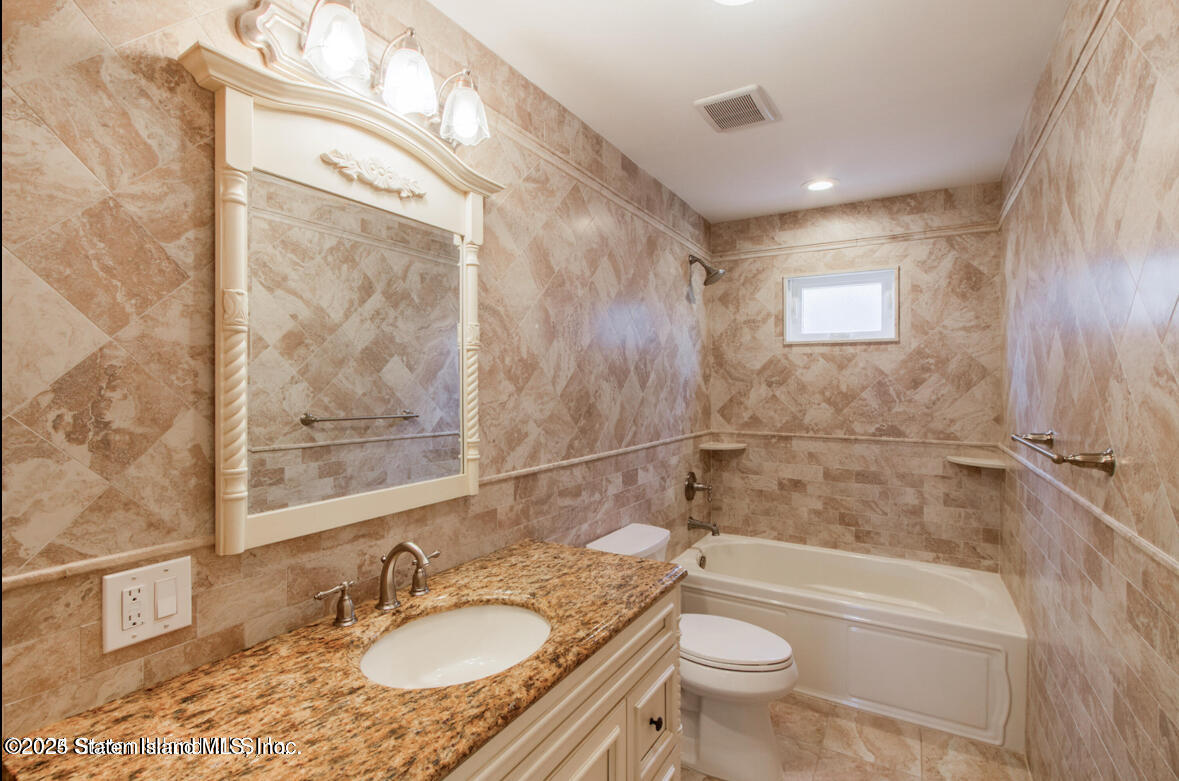 434 Darlington Avenue, Staten Island, New York image 27