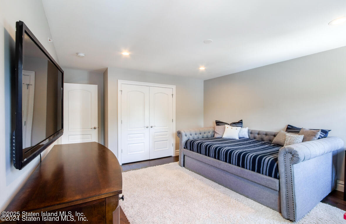 434 Darlington Avenue, Staten Island, New York image 26