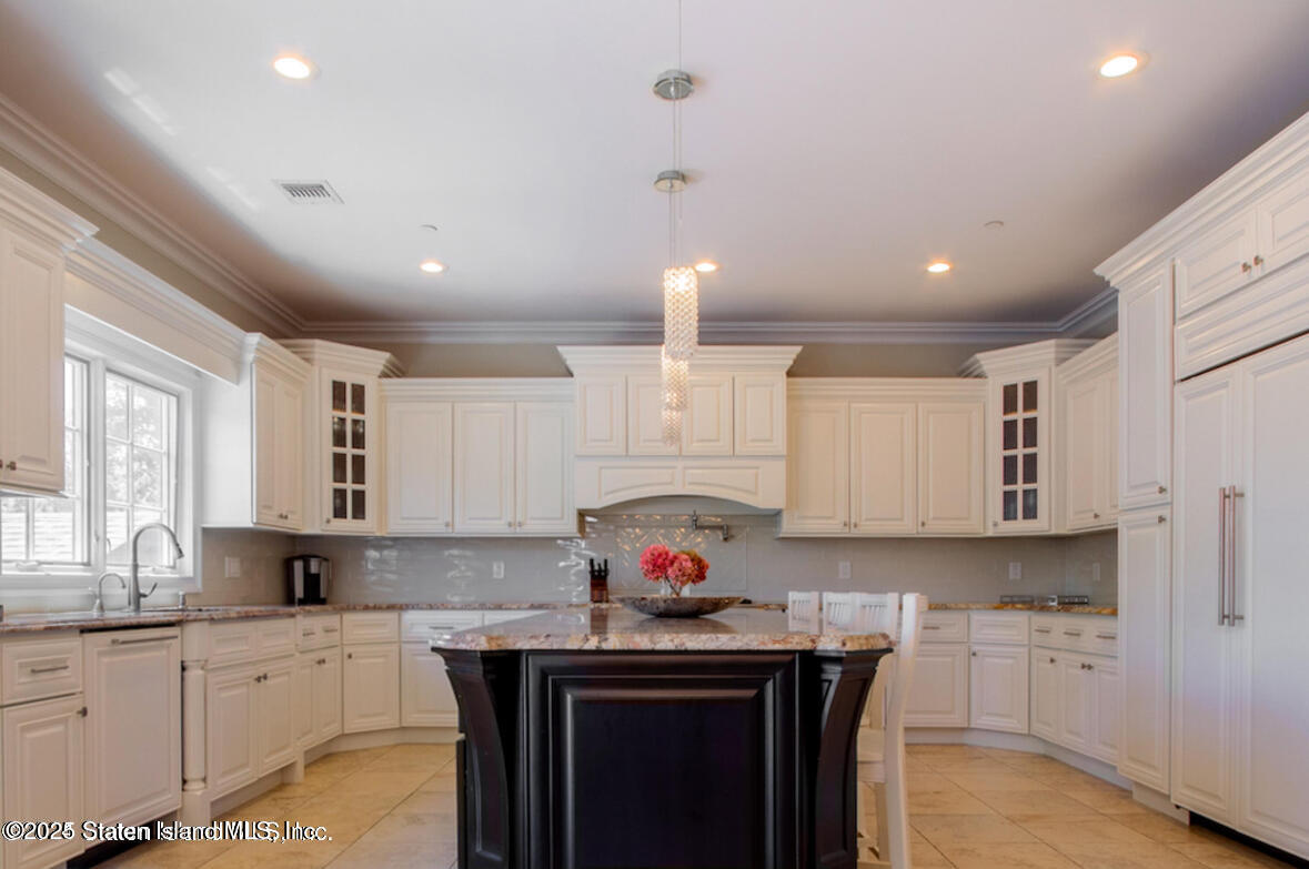 434 Darlington Avenue, Staten Island, New York image 9