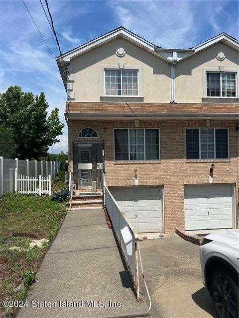 Photo of 251 Maryland Avenue, Staten Island, NY 10305 (MLS # 2404202)