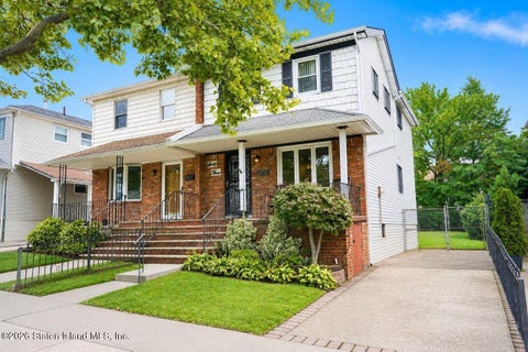 Homes For Sale - 63 Sunfield Avenue<br/> Staten Island, NY 10312