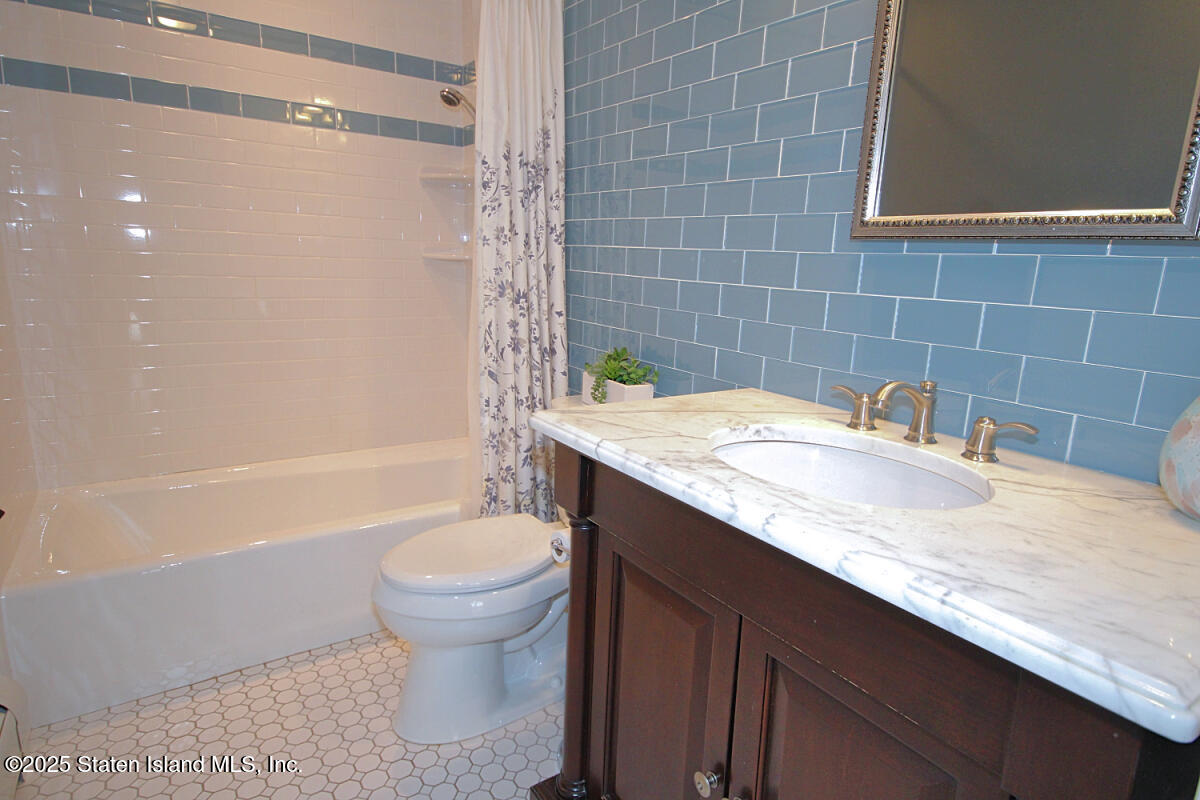 92 Sawyer Avenue, Staten Island, New York image 26