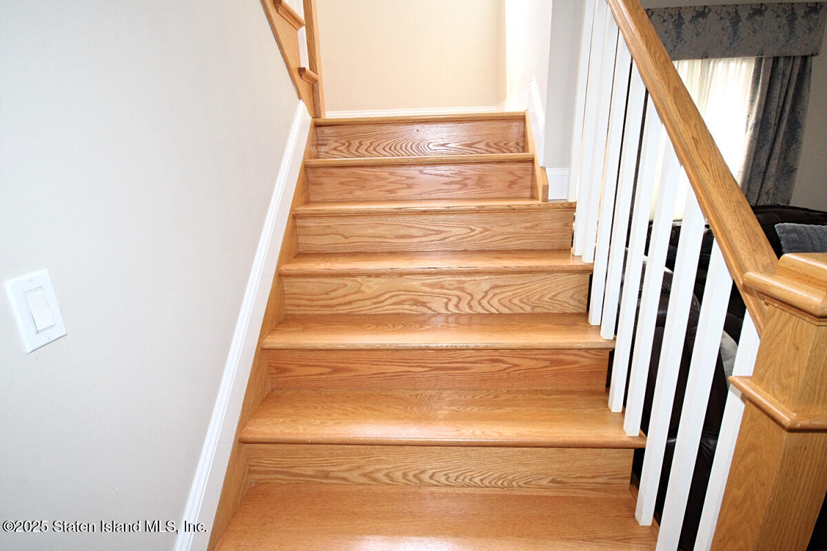 92 Sawyer Avenue, Staten Island, New York image 11