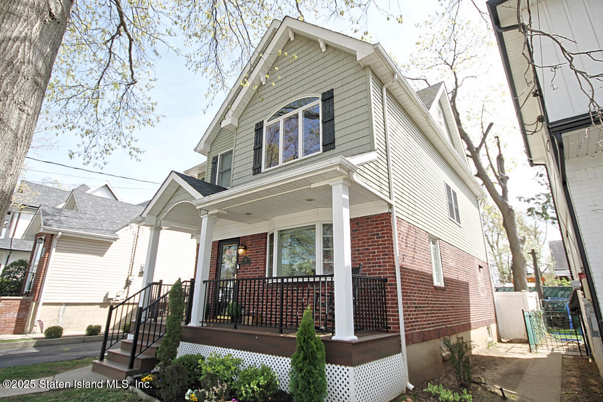 92 Sawyer Avenue, Staten Island, New York image 3