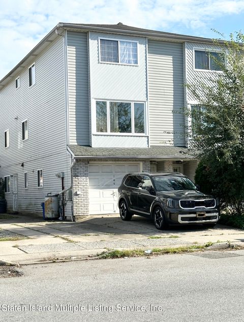 Photo of 145 Amity Place, Staten Island, NY 10303 (MLS # 1165309)