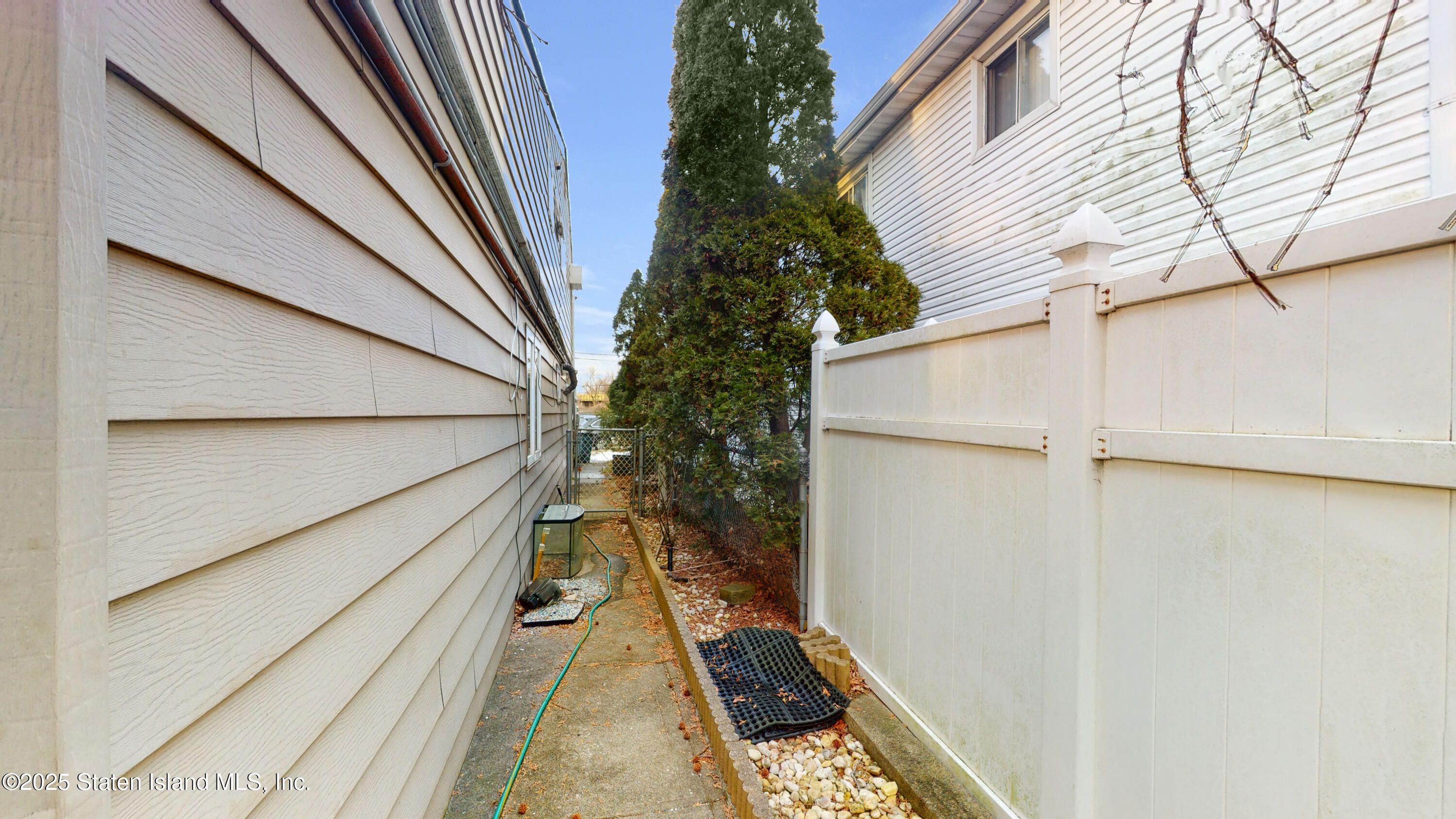 58 Darcey Avenue, Staten Island, New York image 25