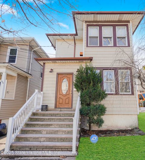 Photo of 443 Home Ave Ave, Staten Island, NY 10305 (MLS # 2501529)